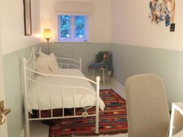 Flat for rent in Cat Hill