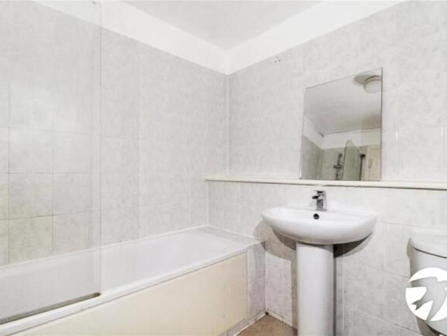 Flat for rent in Cat Hill