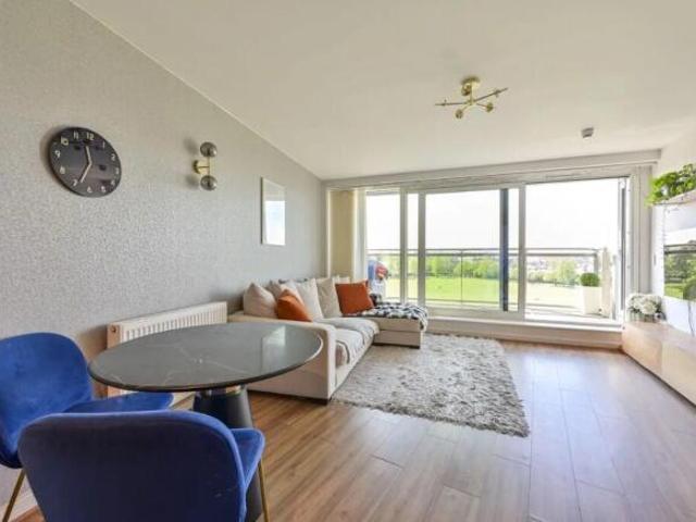 Flat for rent in Cat Hill