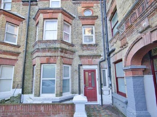 House for rent in Cliftonville West, Acol