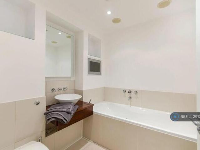 Flat for rent in Cat Hill