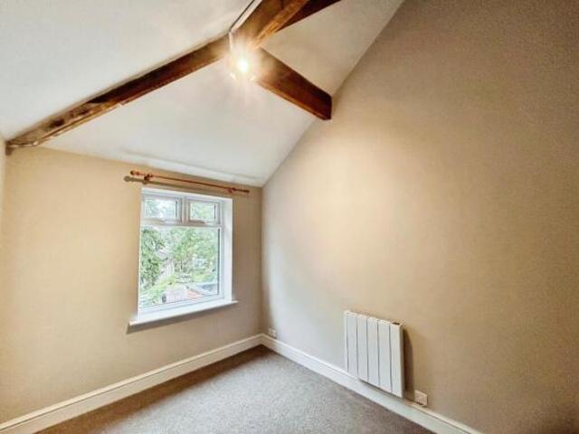 Flat for rent in Ladybarn, Georgia