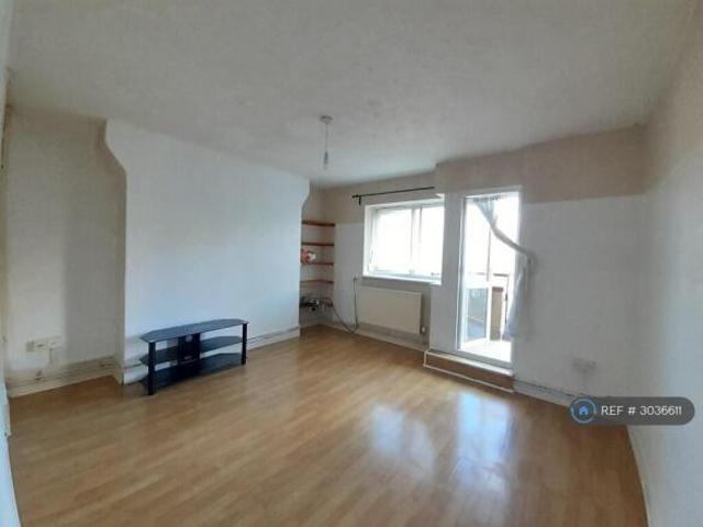 Flat for rent in Cat Hill