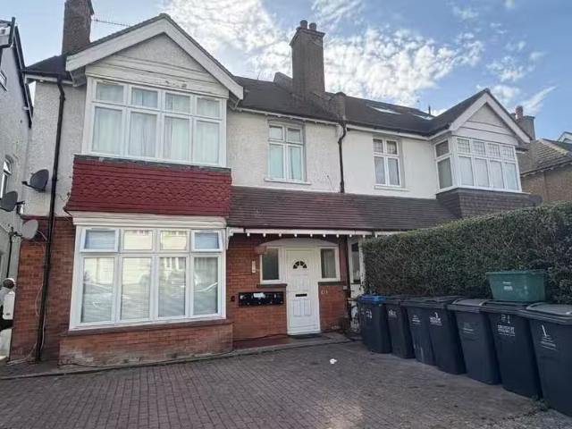 House for rent in London Borough of Croydon, Sanderstead