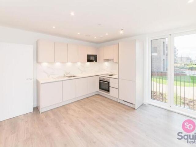 Flat for rent in Busby, Scotland