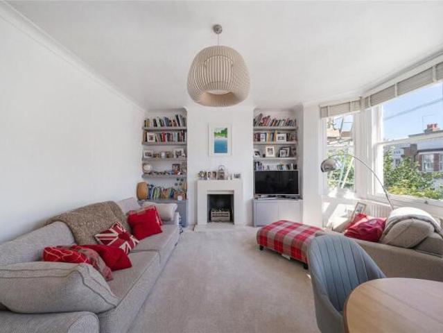 Flat for rent in Cat Hill