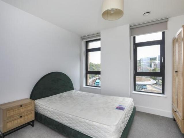 Flat for rent in Chatham