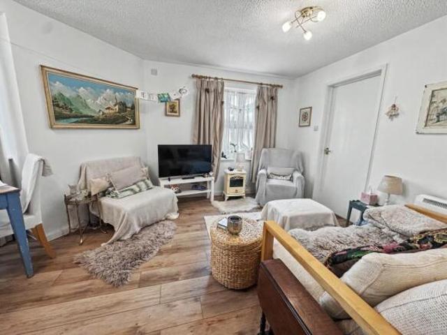 Flat for rent in Melbourne, East Riding Of Yorkshire