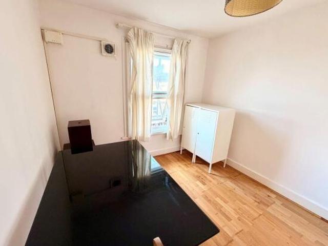 Flat for rent in Wimbledon, Greater London