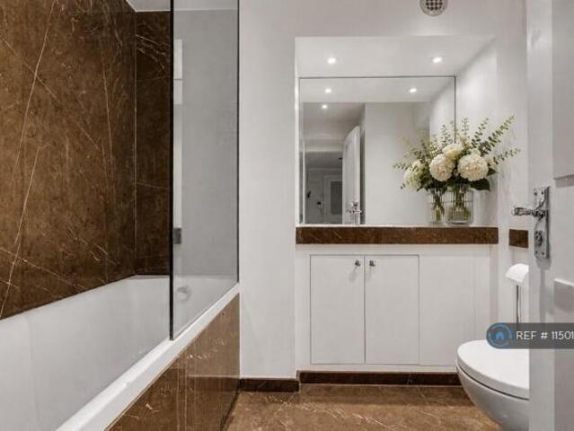 Flat for rent in Cat Hill