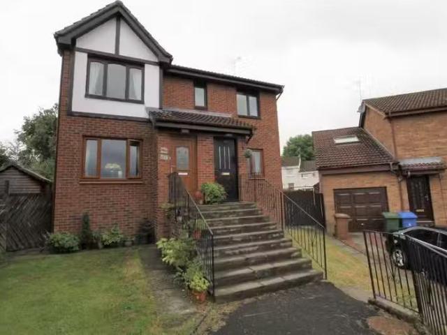 House for rent in Helensfield, Scotland