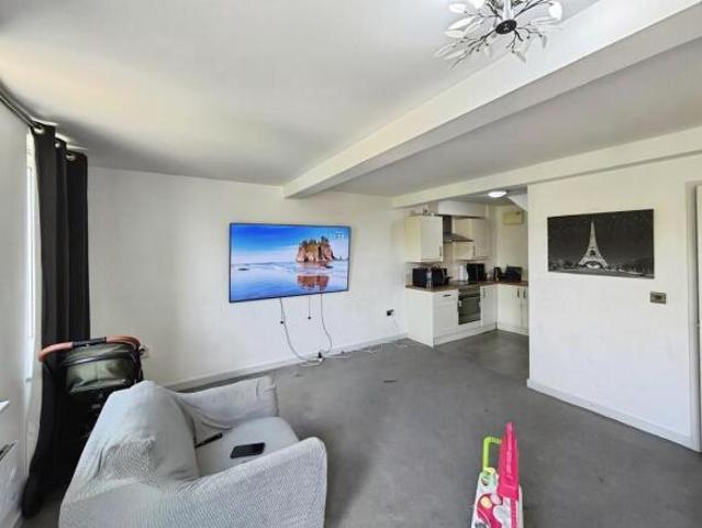 Flat for rent in Orton Goldhay, Peterborough