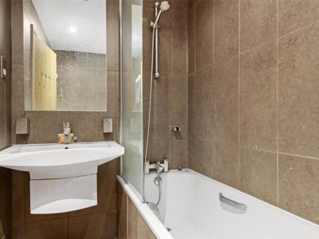 Flat for rent in Lorne, Leith