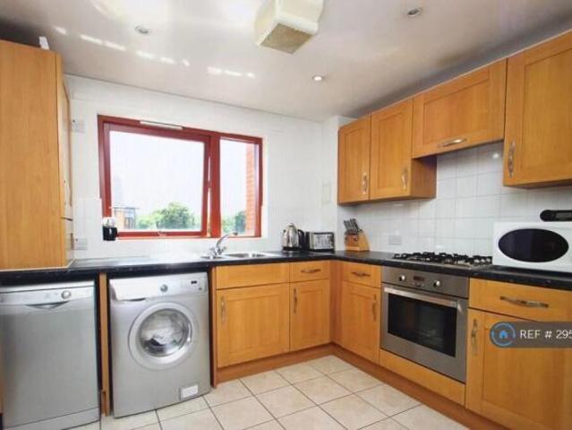 Flat for rent in Cat Hill