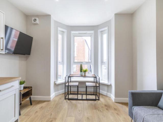 Flat for rent in Bramhope, West Yorkshire