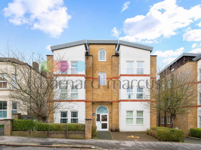 Flat for rent in London Borough of Croydon, South Croydon