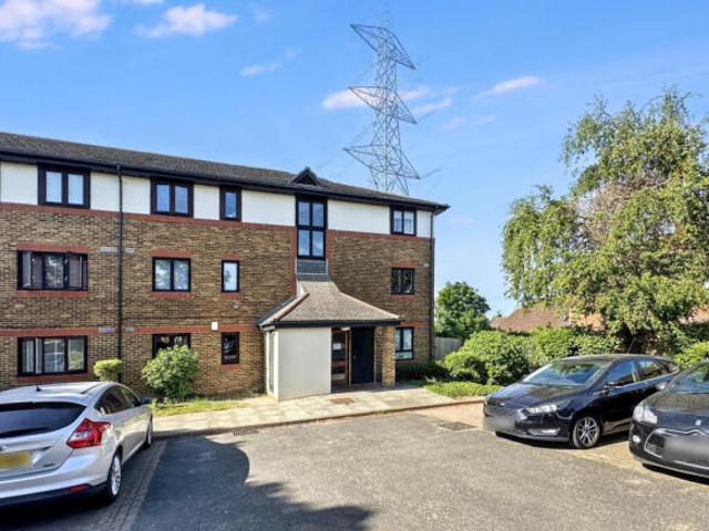 Flat for rent in Monks Orchard, Kent