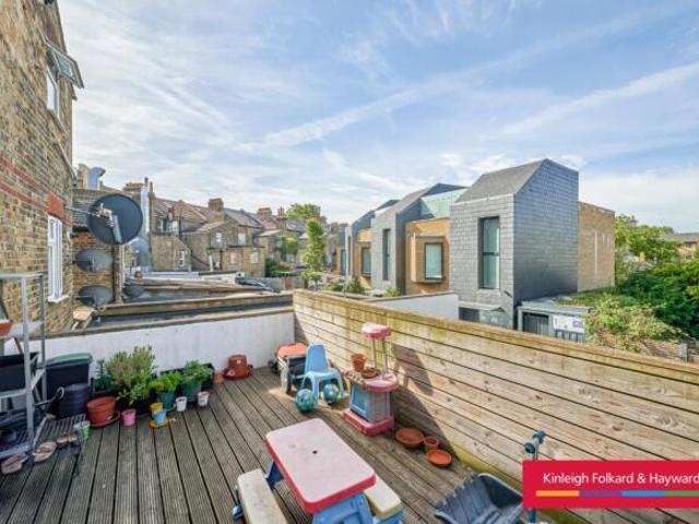 Flat for rent in Cat Hill