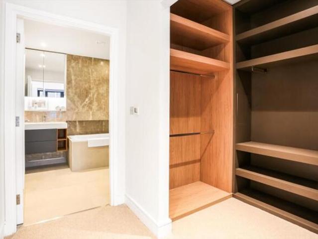 Flat for rent in Cat Hill
