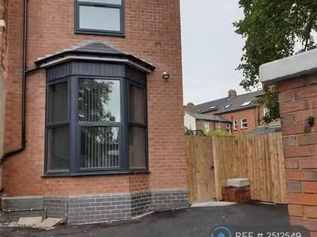 House for rent in Coseley, West Midlands