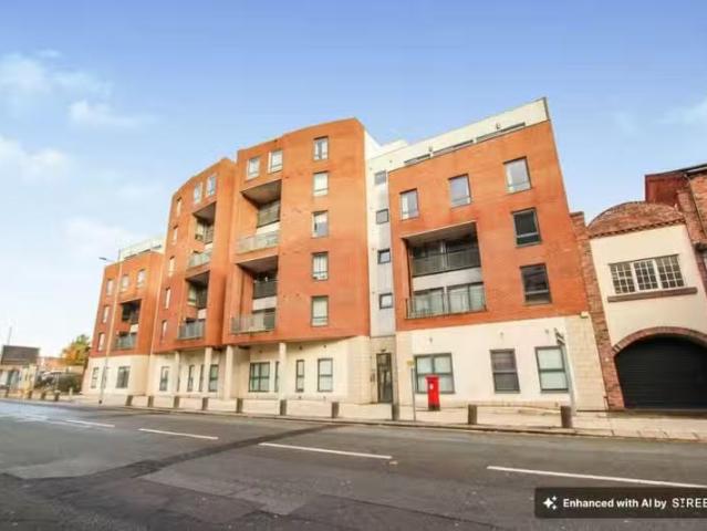 House for rent in Calderstones