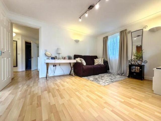 Flat for rent in Watergate, Devon