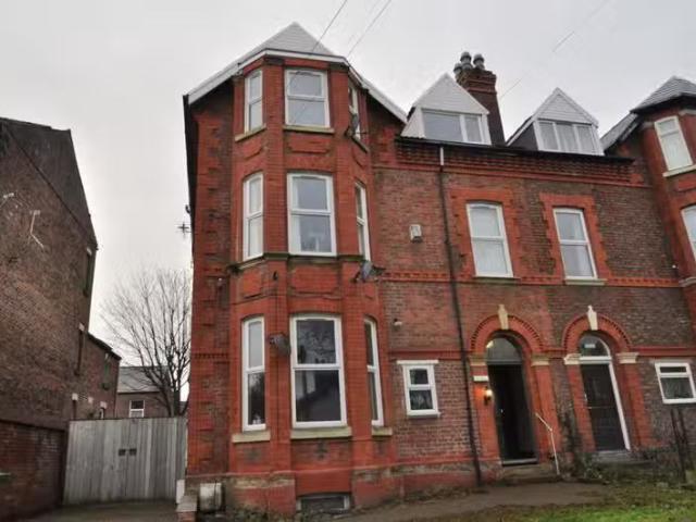 House for rent in Chessington, Greater London