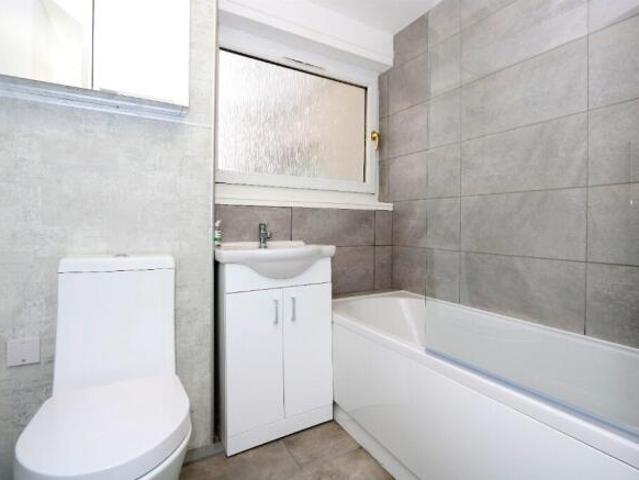Flat for rent in Barassie, Scotland