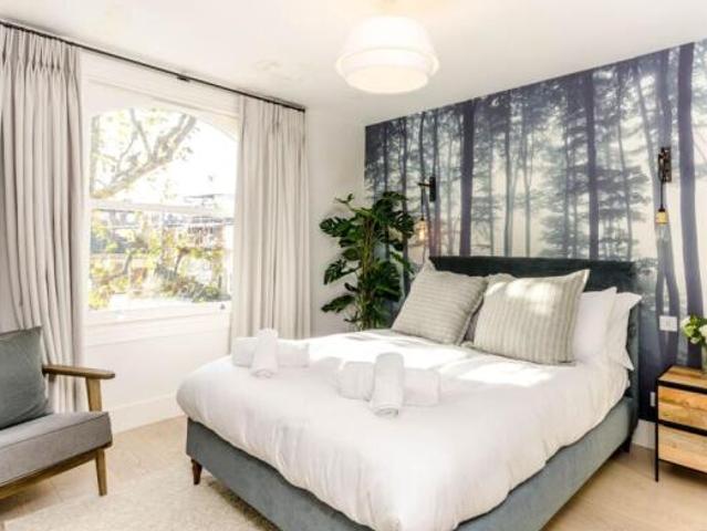 Flat for rent in Cat Hill