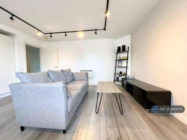 Flat for rent in Cat Hill