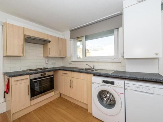 Flat for rent in London Borough of Wandsworth, Greater London