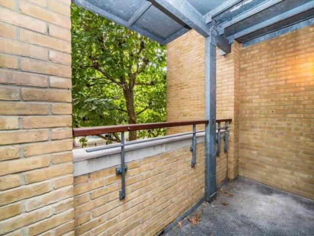 Flat for rent in Canary Wharf, Greater London