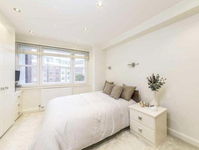 Flat for rent in Blaenhonddan, Neath