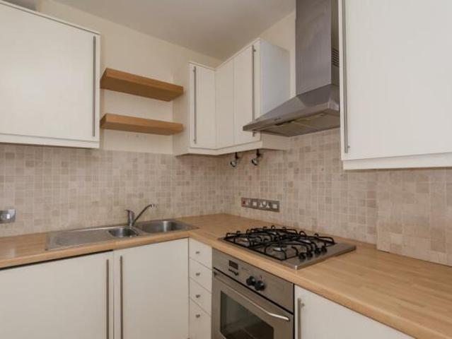 Flat for rent in New Headington, The Slade