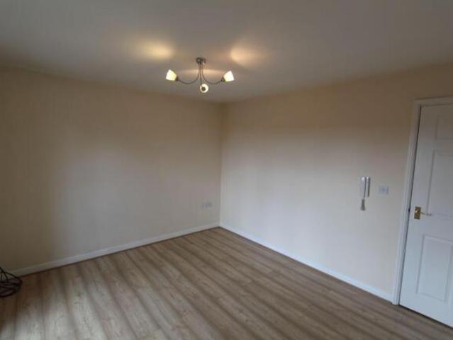 Flat for rent in Mosborough, South Yorkshire