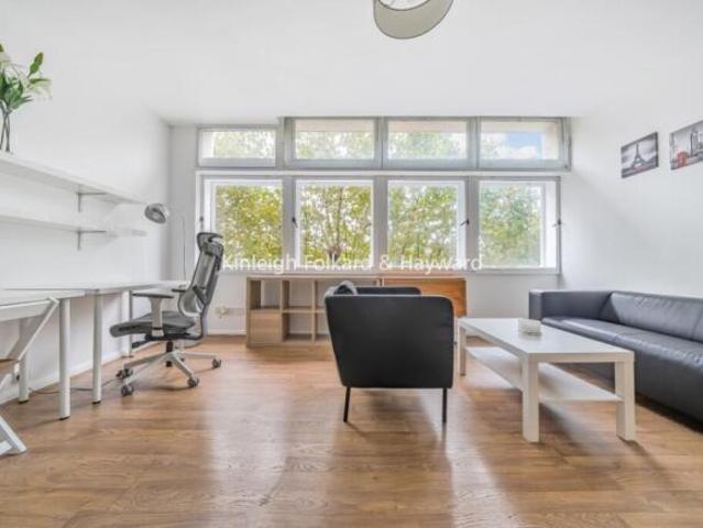 Flat for rent in Cat Hill
