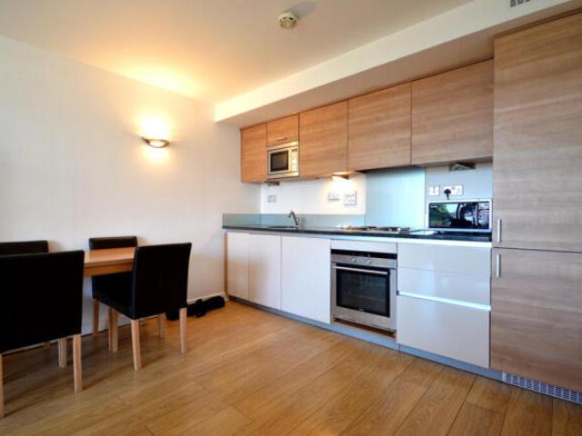 Flat for rent in Key Street, Suffolk