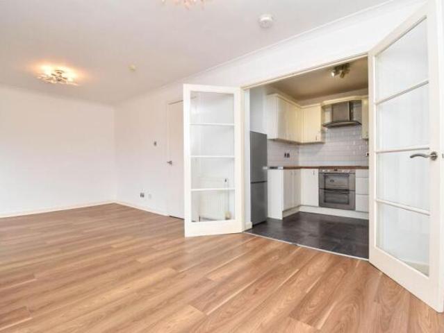 Flat for rent in Kilsyth, Scotland