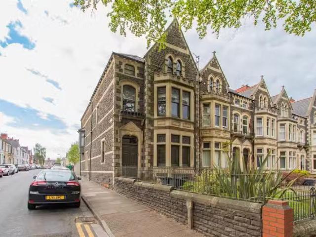 House for rent in Plasnewydd, Falcon Lodge
