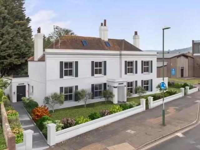 House for rent in Fishersgate, West Sussex