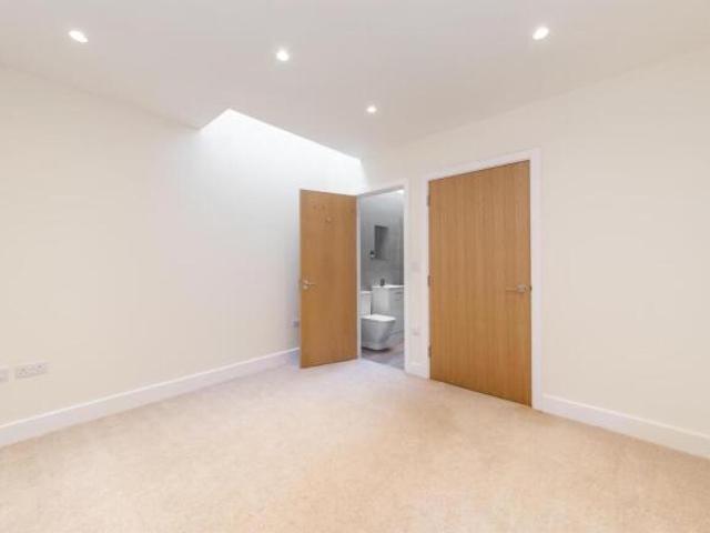 Flat for rent in Greater London