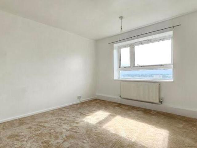 Flat for rent in Erith, Greater London