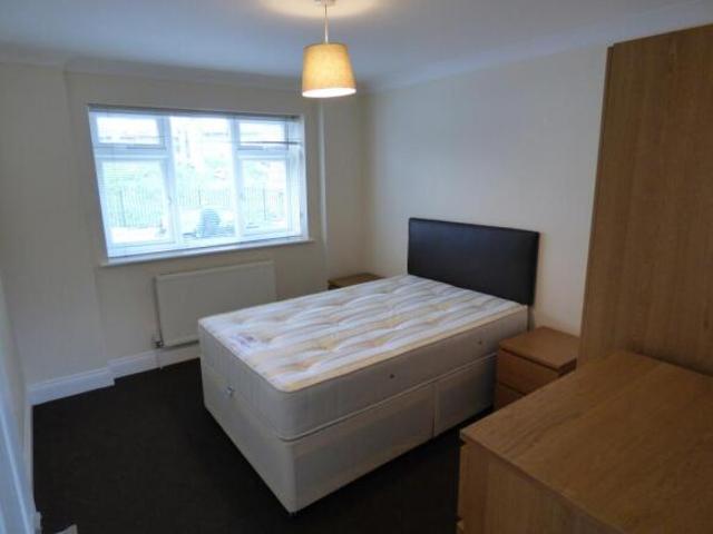 Flat for rent in Ealing, Greater London