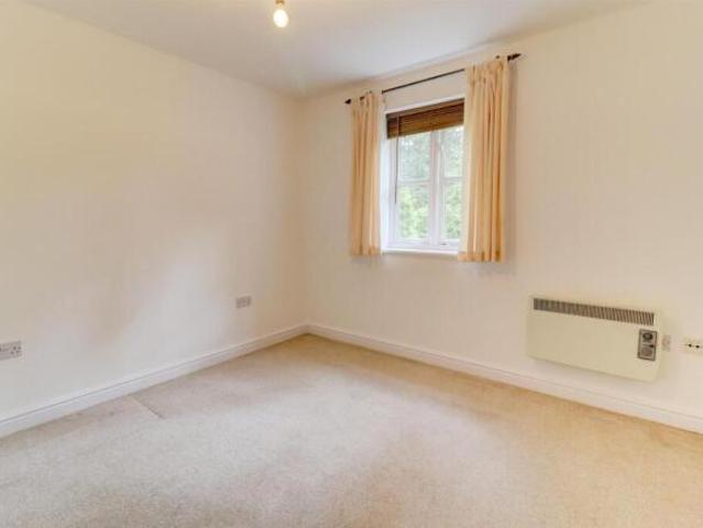 Flat for rent in Milverton, Green Close