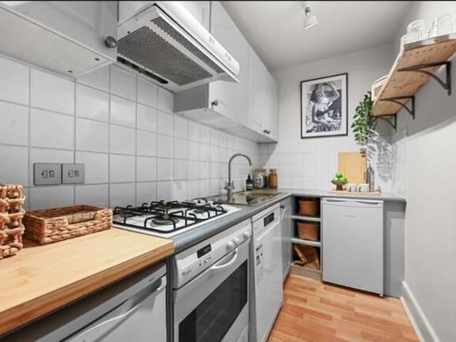 Flat for rent in Cat Hill