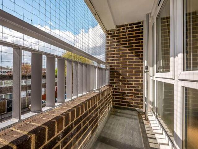 Flat for rent in Cat Hill