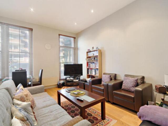 Flat for rent in Cat Hill