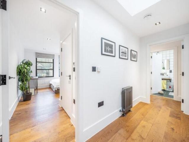 Flat for rent in Cat Hill