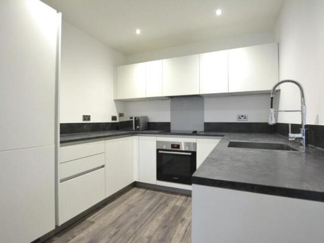 Flat for rent in Pilgrims' Hatch, Navestock Side