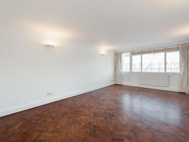 Flat for rent in Cat Hill